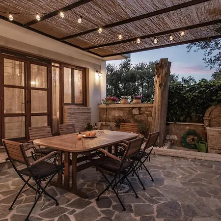 Villa Gioia - Secret Gem With Private Garden Katastárion