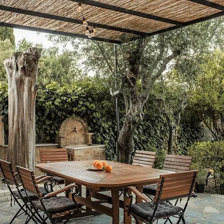 Gioia - Secret Gem With Private Garden Villa