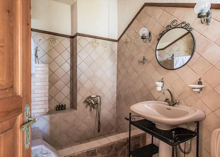 Gioia - Secret Gem With Private Garden *