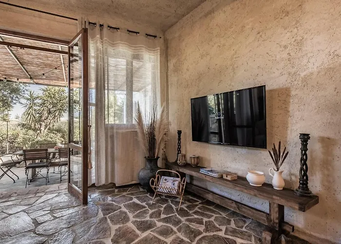 Gioia - Secret Gem With Private Garden
